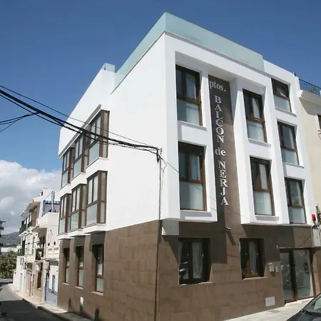 Balcon De - Adults Only *