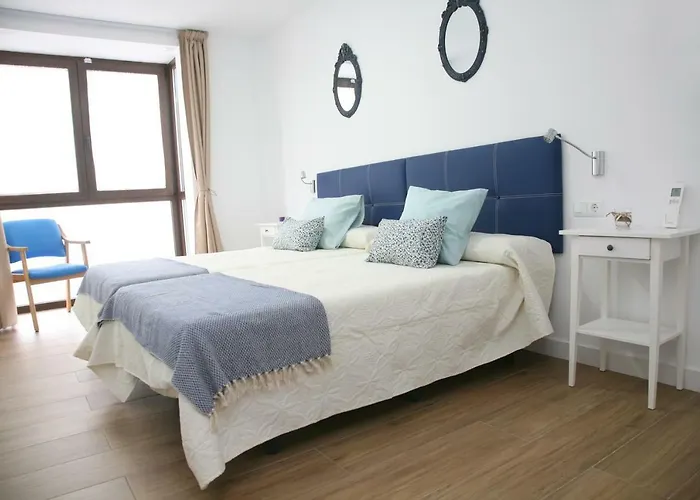 Balcon De - Adults Only