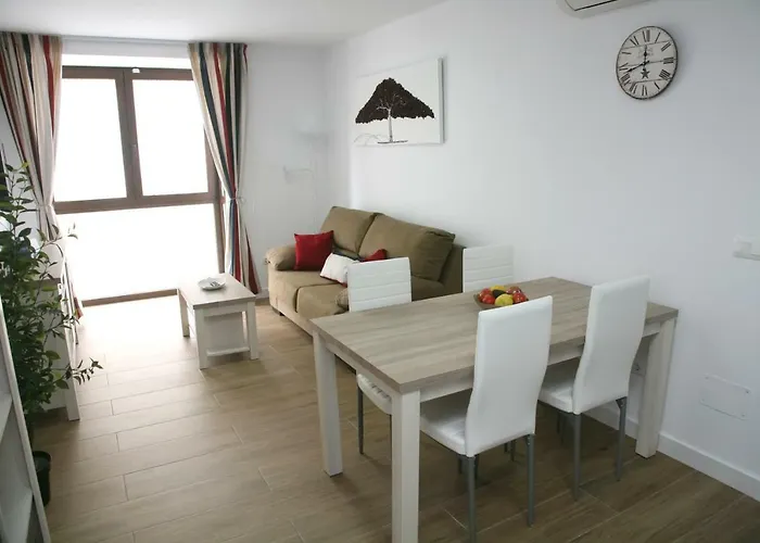 Balcon De - Adults Only